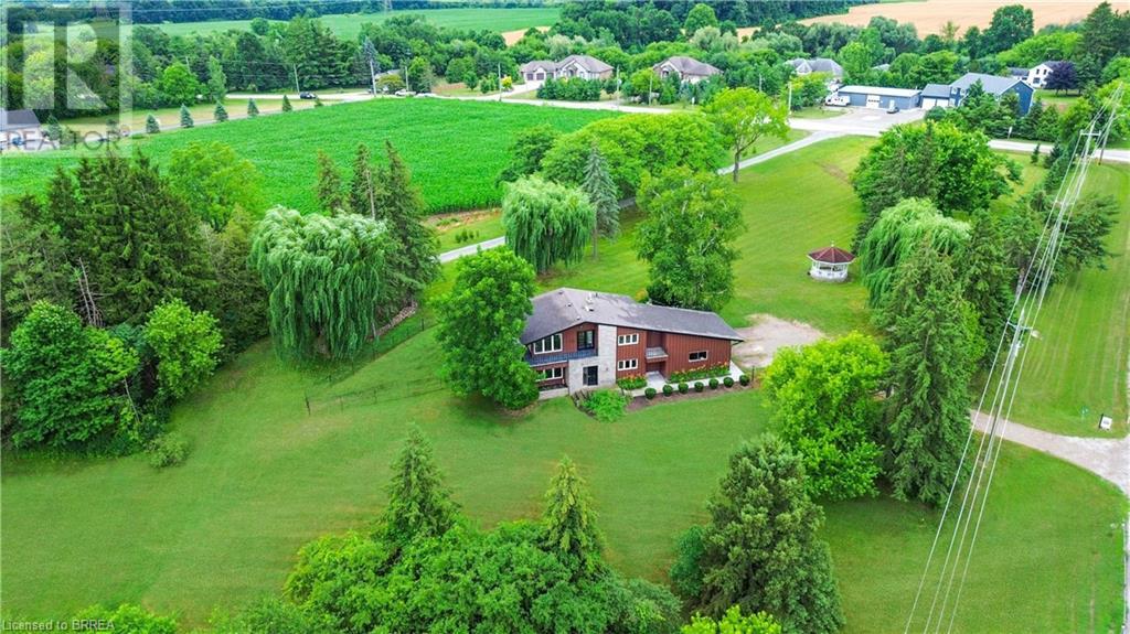 Photo 7 of 138 Cockshutt Road, Brantford ON