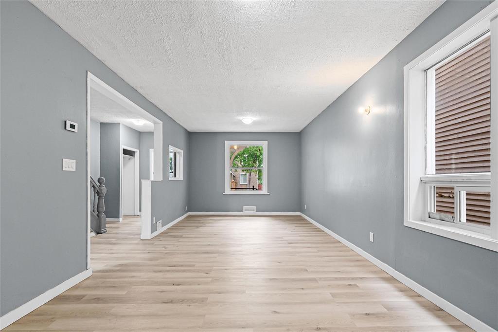 Photo 23 of 428 Beverley Street, Winnipeg MB