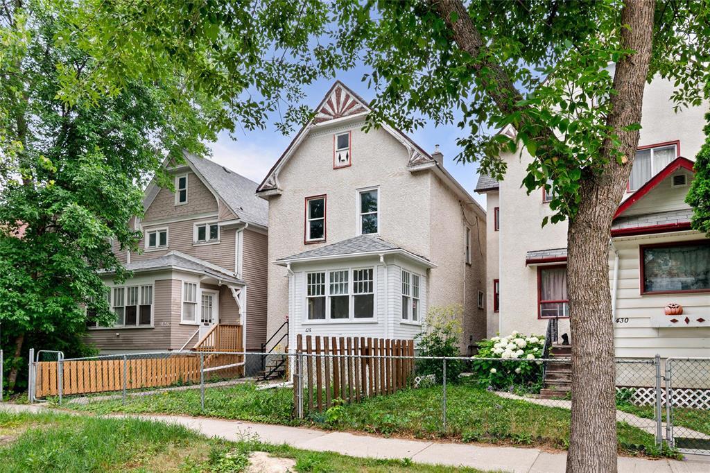 Photo 9 of 428 Beverley Street, Winnipeg MB