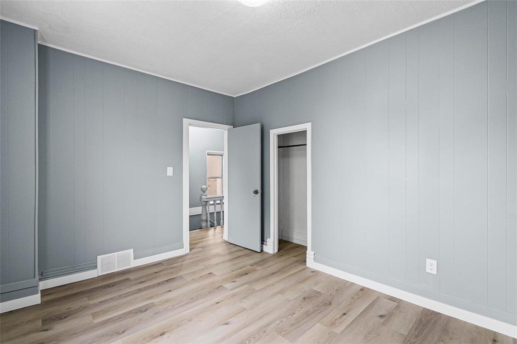 Photo 12 of 428 Beverley Street, Winnipeg MB