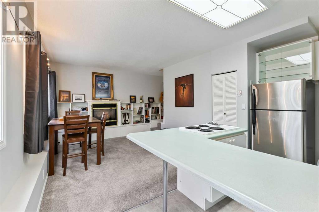 Photo 5 of 2441 25 A Street Sw, Calgary AB
