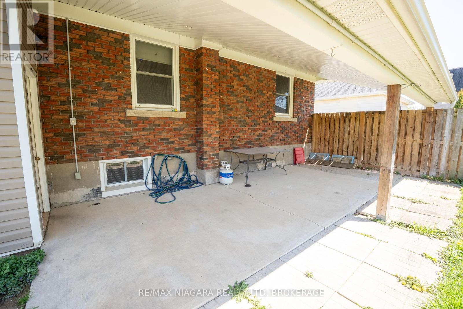 Photo 17 of 5 St Peter Street, St Catharines ON
