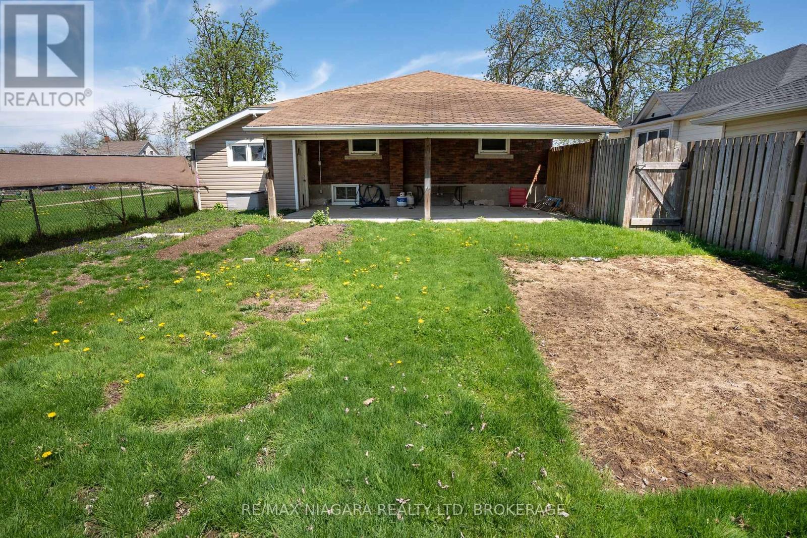 Photo 23 of 5 St Peter Street, St Catharines ON