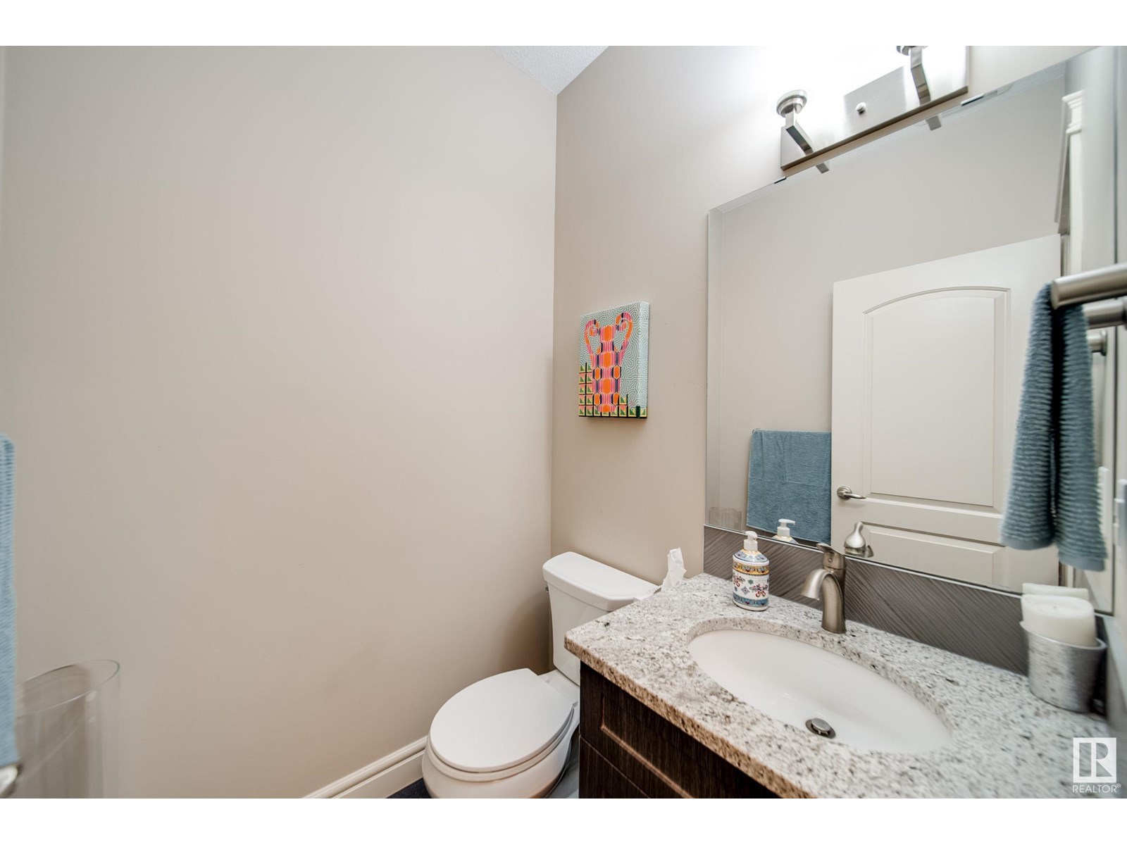 Photo 8 of 17044 43 St Nw, Edmonton AB