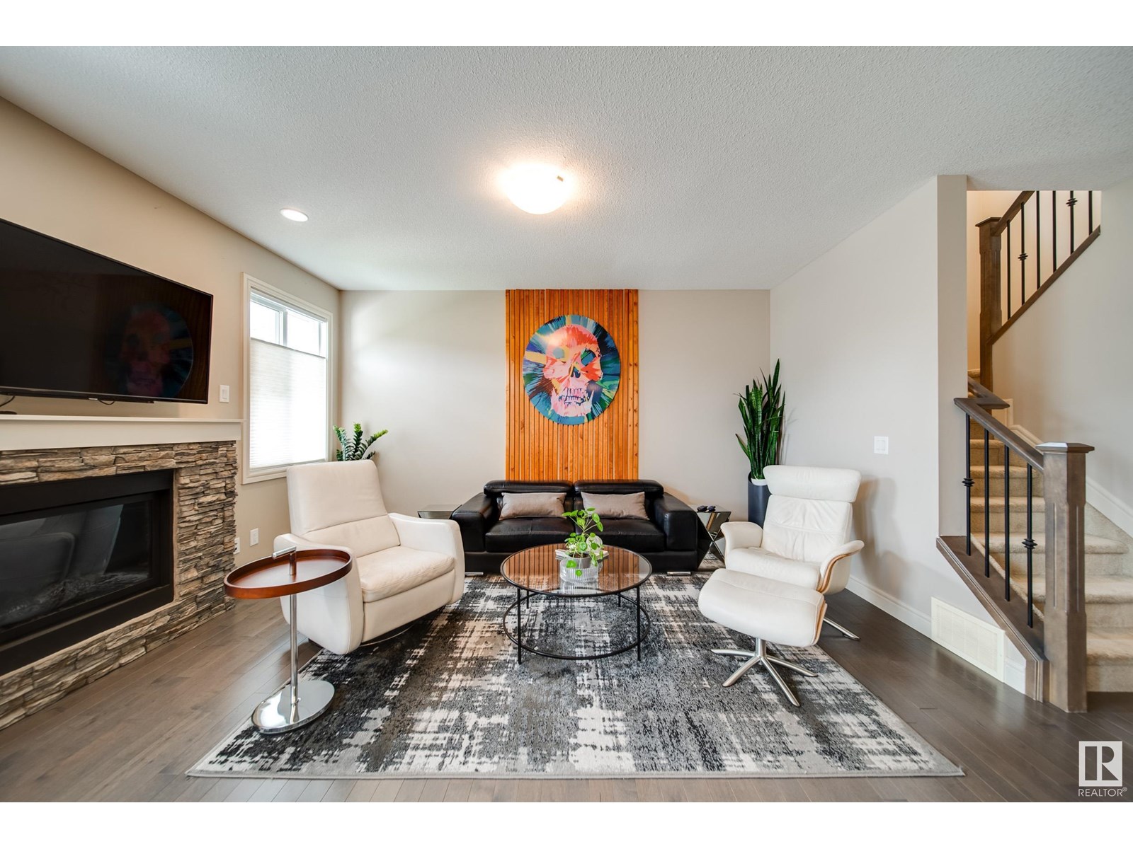 Photo 17 of 17044 43 St Nw, Edmonton AB