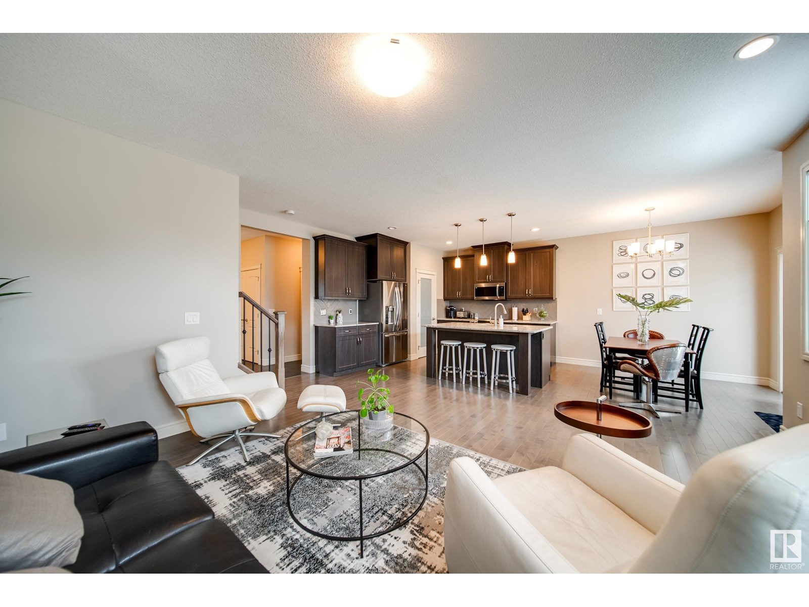 Photo 19 of 17044 43 St Nw, Edmonton AB