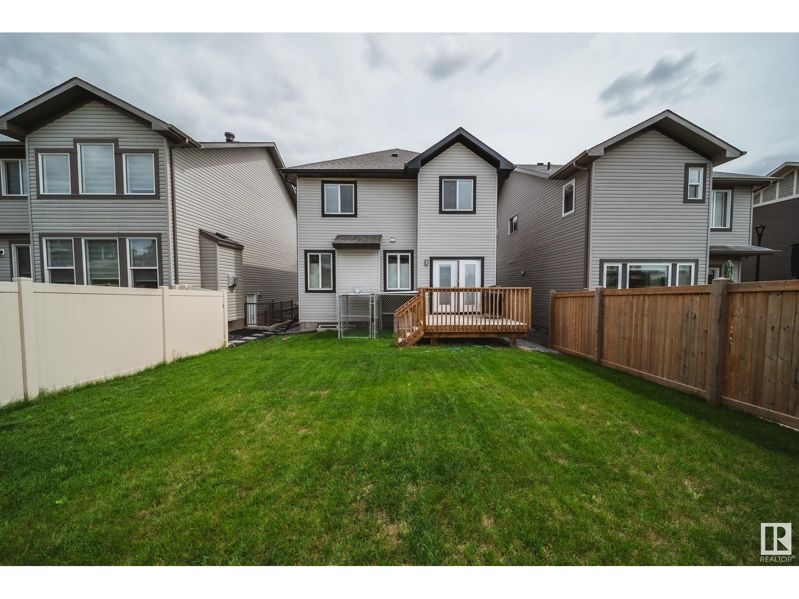 Photo 42 of 17044 43 St Nw, Edmonton AB