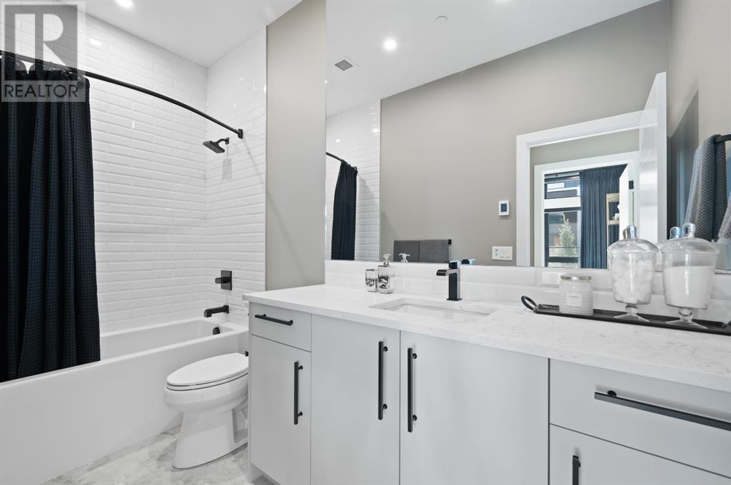 Photo 6 of 206 835 78 Street Sw, Calgary AB