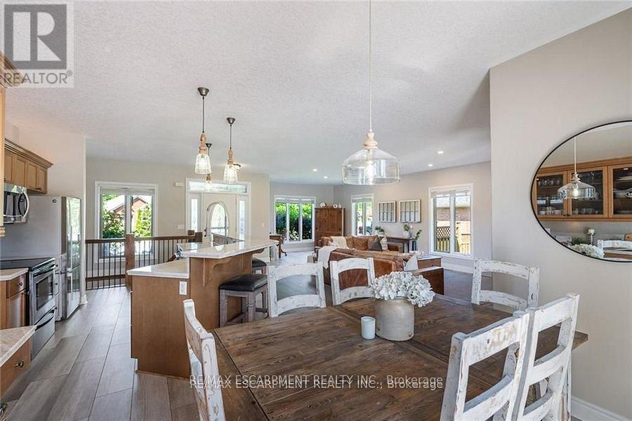 Photo 16 of 46 Sea Breeze Drive, Norfolk ON