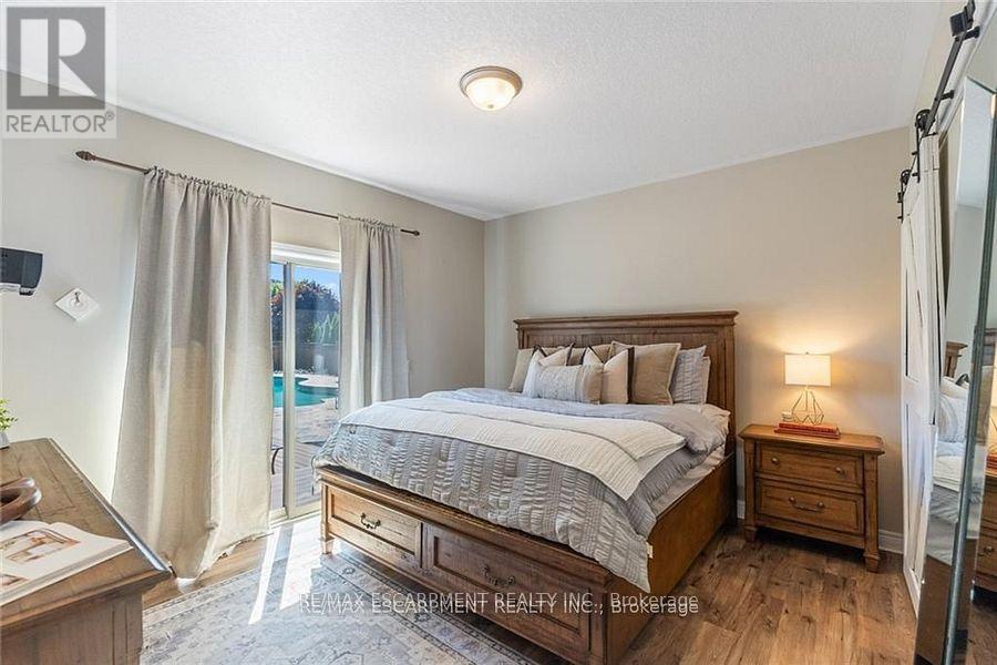 Photo 25 of 46 Sea Breeze Drive, Norfolk ON