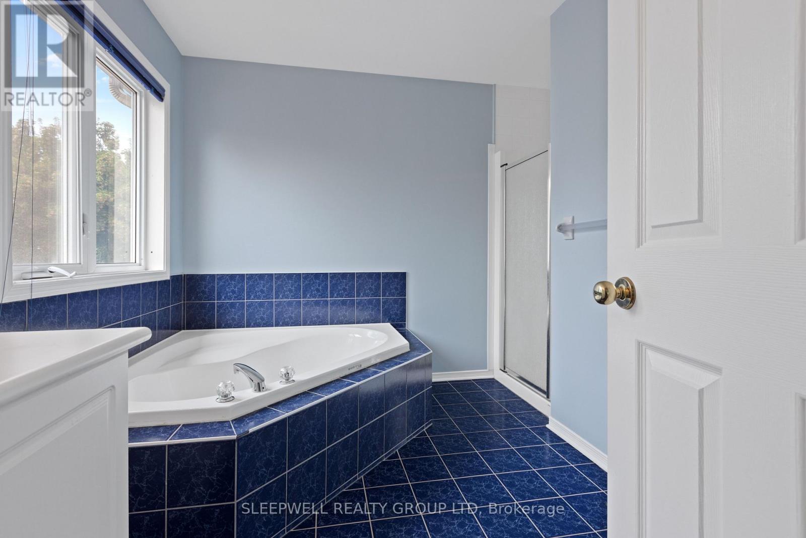 Photo 15 of 12 Cedar Park Street, Ottawa ON