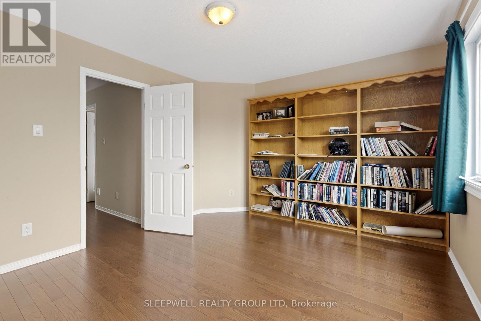 Photo 18 of 12 Cedar Park Street, Ottawa ON
