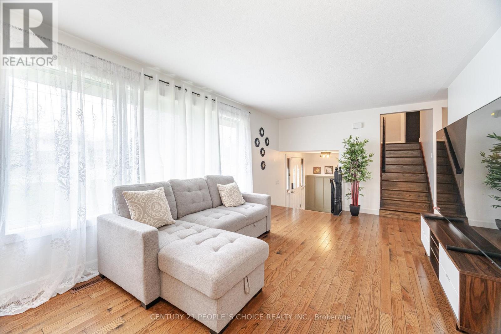 Photo 14 of 229 Liberty Street N, Clarington ON