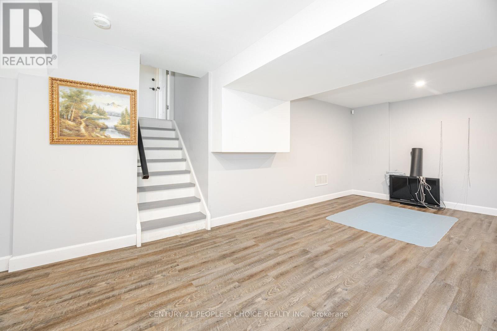 Photo 33 of 229 Liberty Street N, Clarington ON