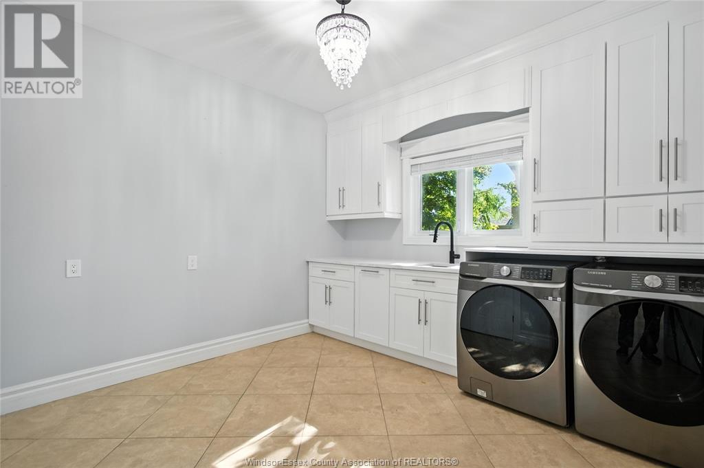 Photo 19 of 435 Country Club, Windsor ON