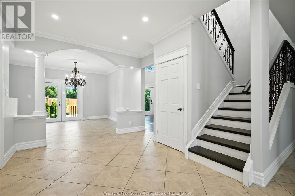 Photo 22 of 435 Country Club, Windsor ON