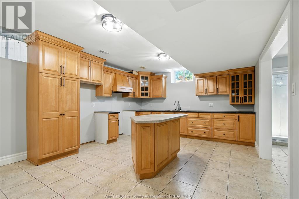Photo 42 of 435 Country Club, Windsor ON