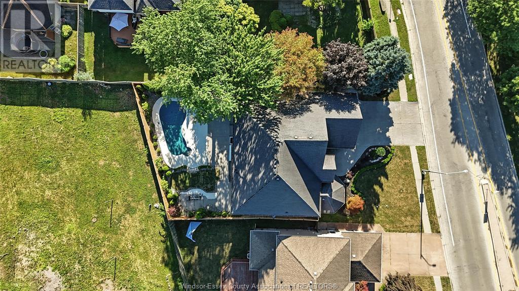 Photo 8 of 435 Country Club, Windsor ON