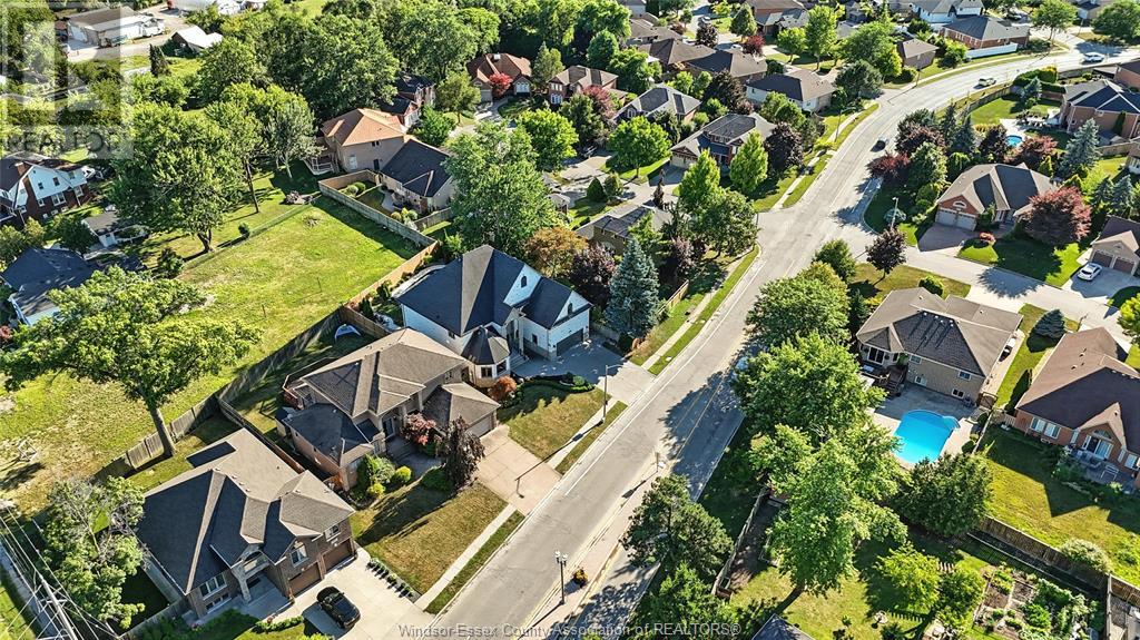 Photo 9 of 435 Country Club, Windsor ON