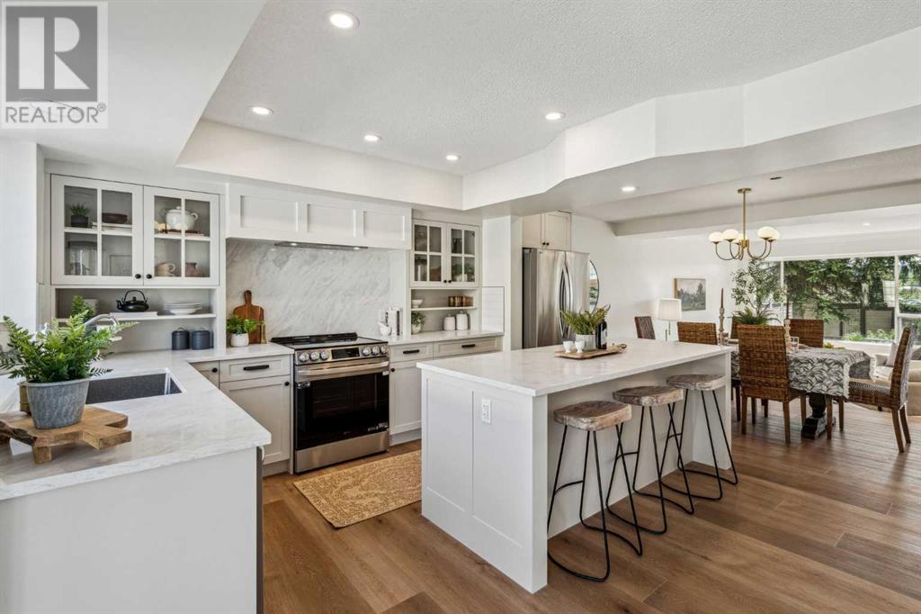 Single Family House for Sale in    Street NW Varsity Calgary 