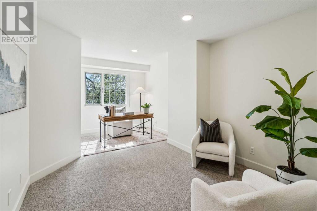 Single Family House for Sale in    Street NW Varsity Calgary 