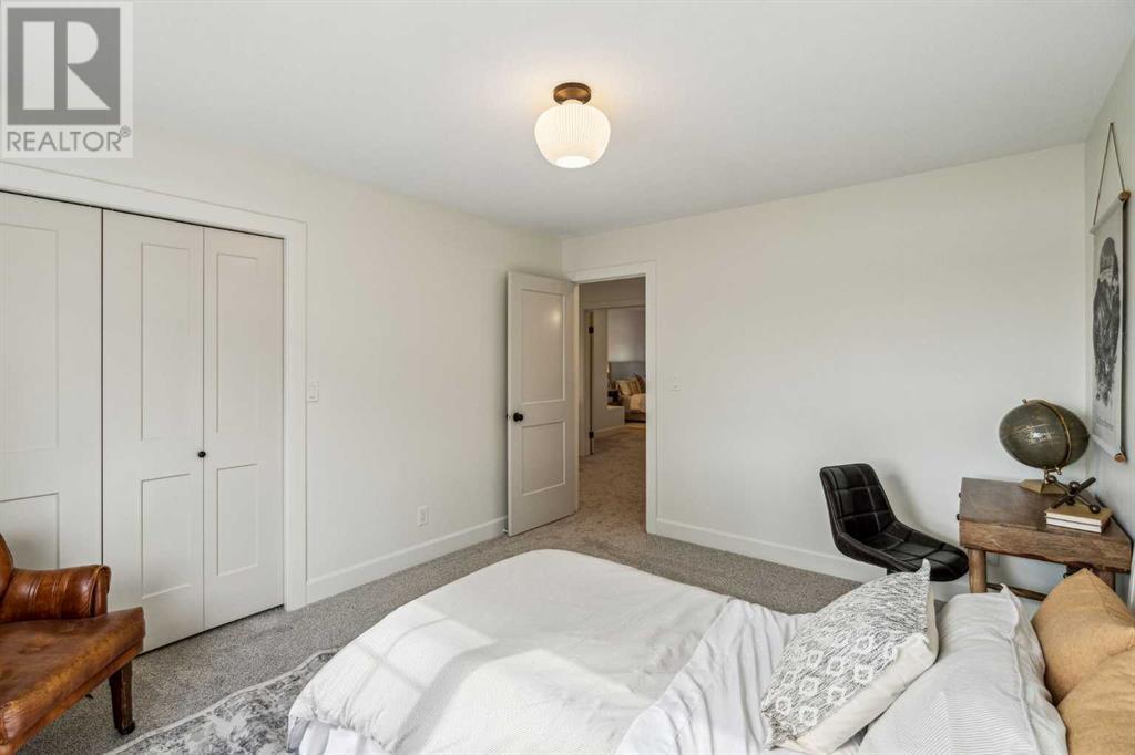 Single Family House for Sale in    Street NW Varsity Calgary 