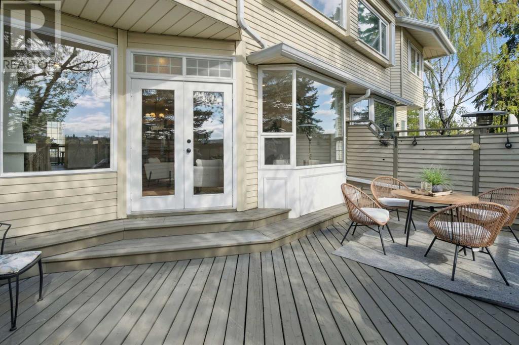 Single Family House for Sale in    Street NW Varsity Calgary 