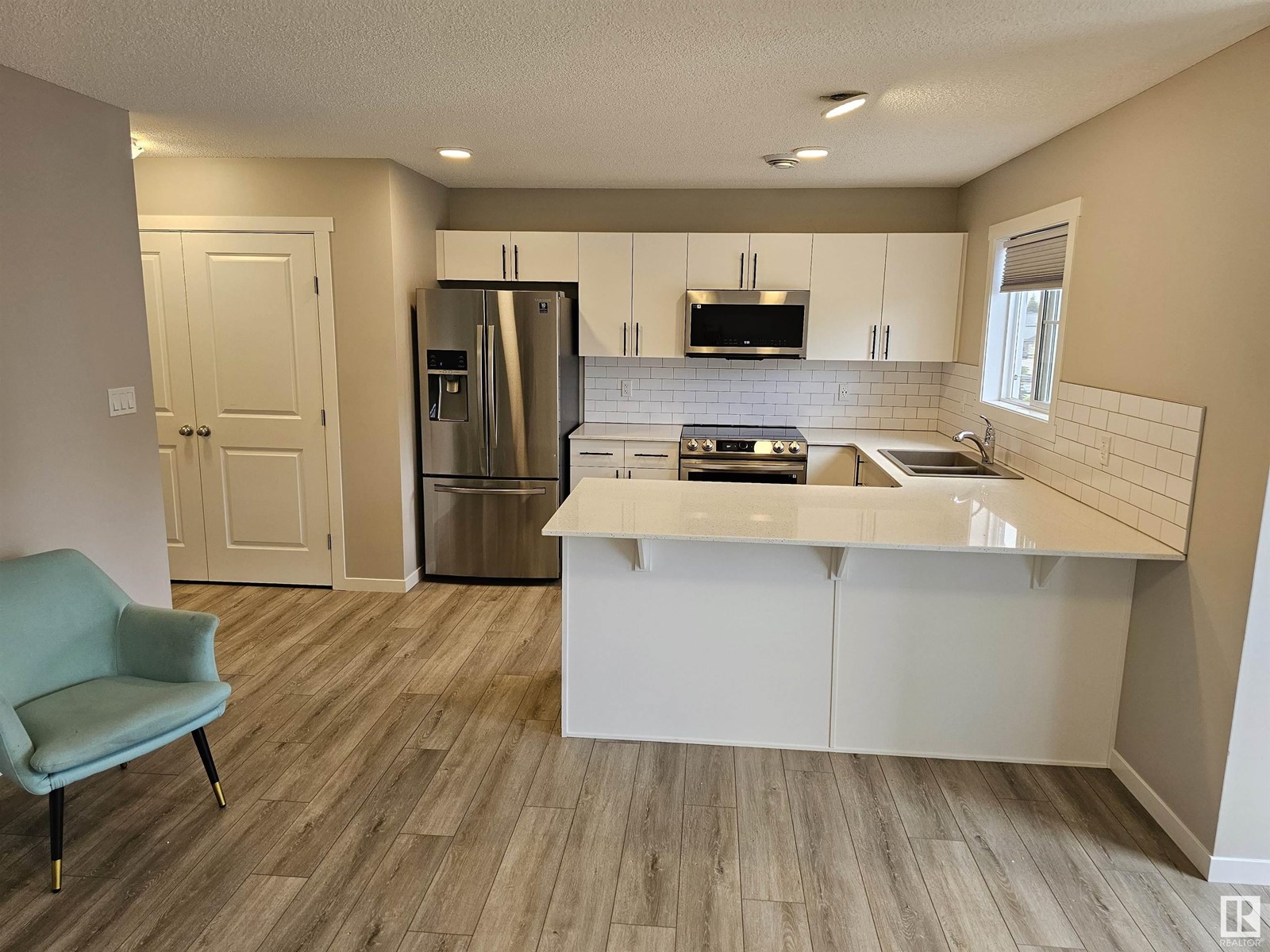 Photo 10 of 17 1110 Daniels Li Sw, Edmonton AB