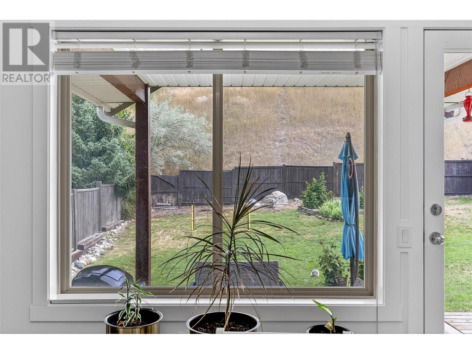  982 Paret Crescent, Kelowna