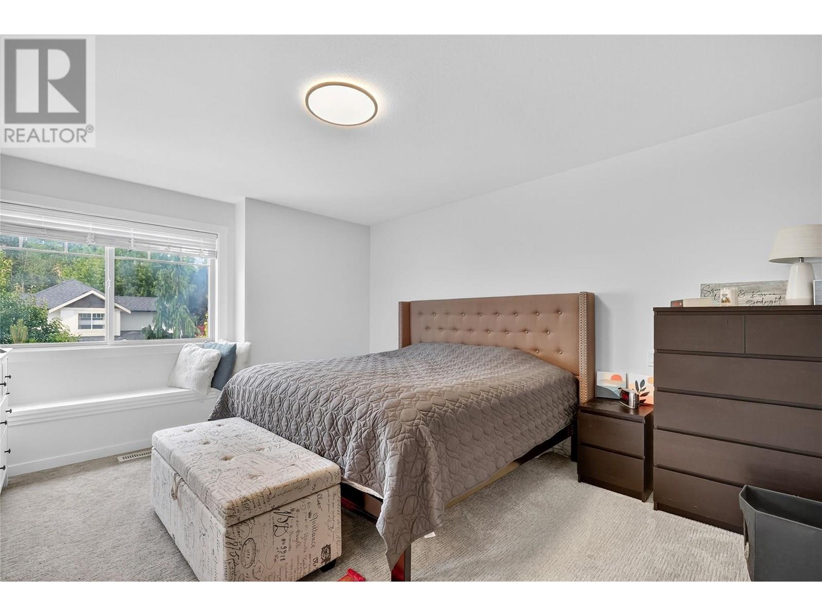 982 Paret Crescent, Kelowna