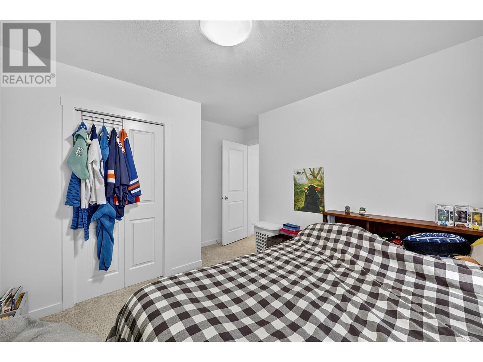  982 Paret Crescent, Kelowna