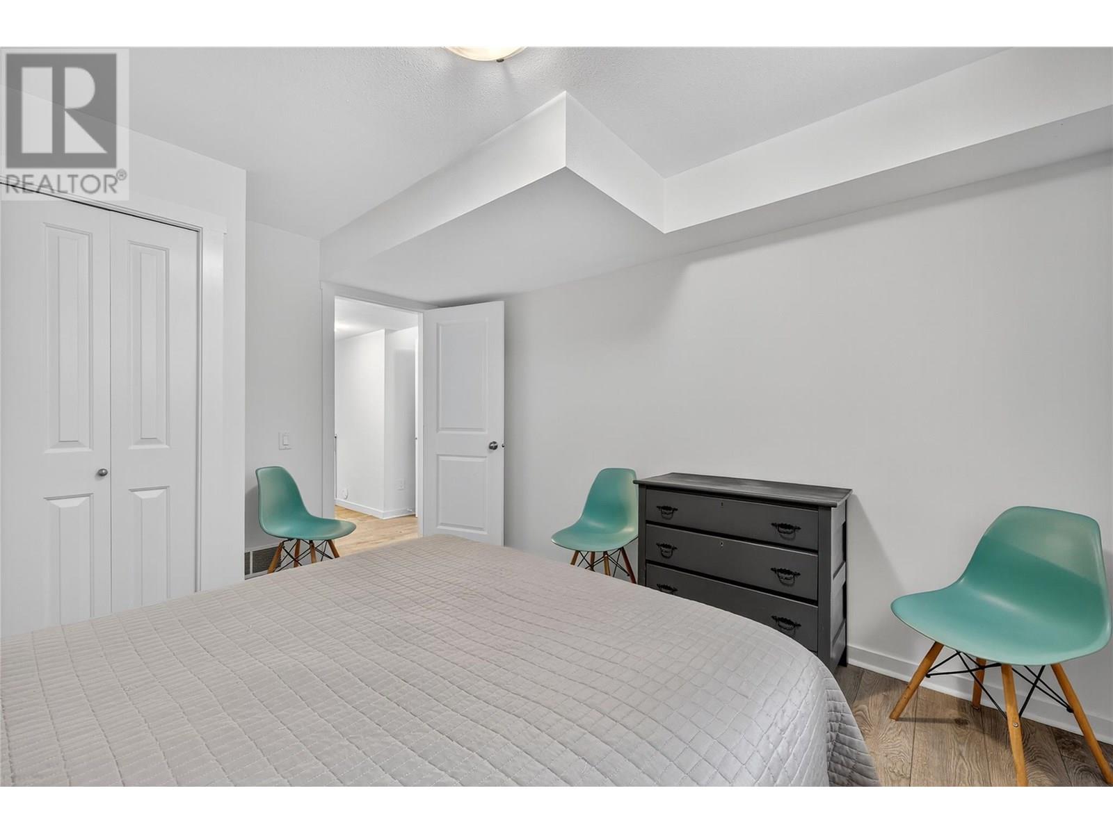  982 Paret Crescent, Kelowna