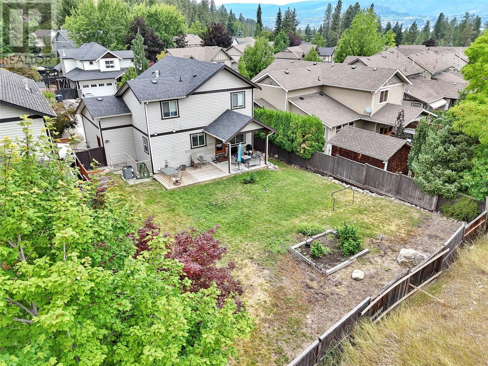  982 Paret Crescent, Kelowna