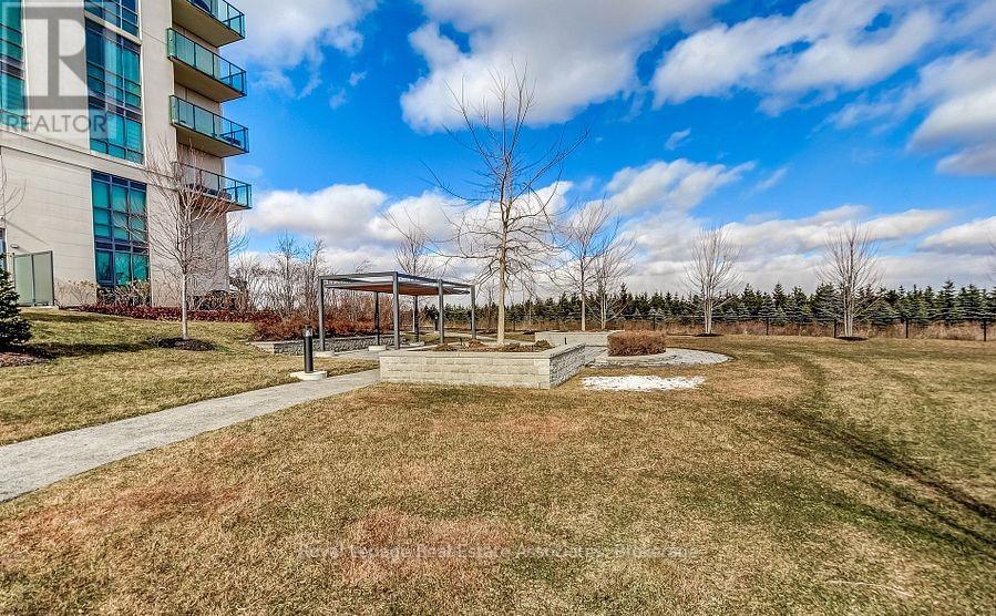 Photo 8 of 801 65 Yorkland Boulevard, Brampton ON
