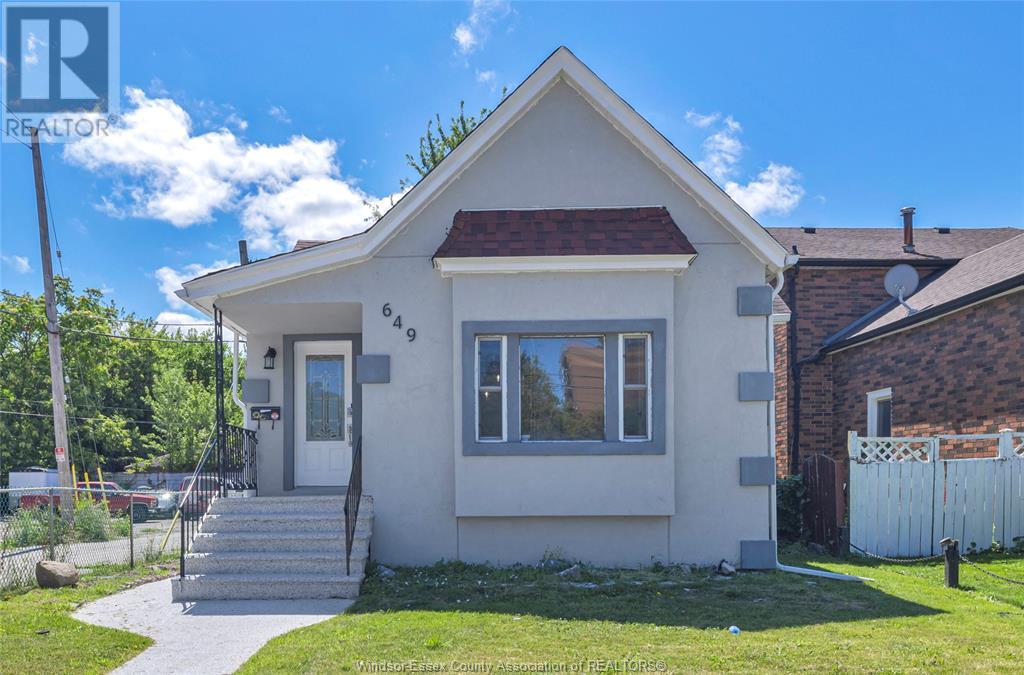 Photo 1 of 649 Cataraqui, Windsor ON