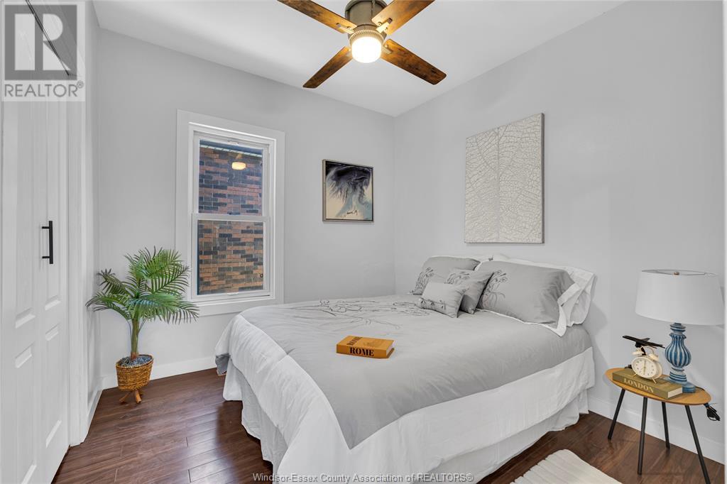 Photo 15 of 649 Cataraqui, Windsor ON