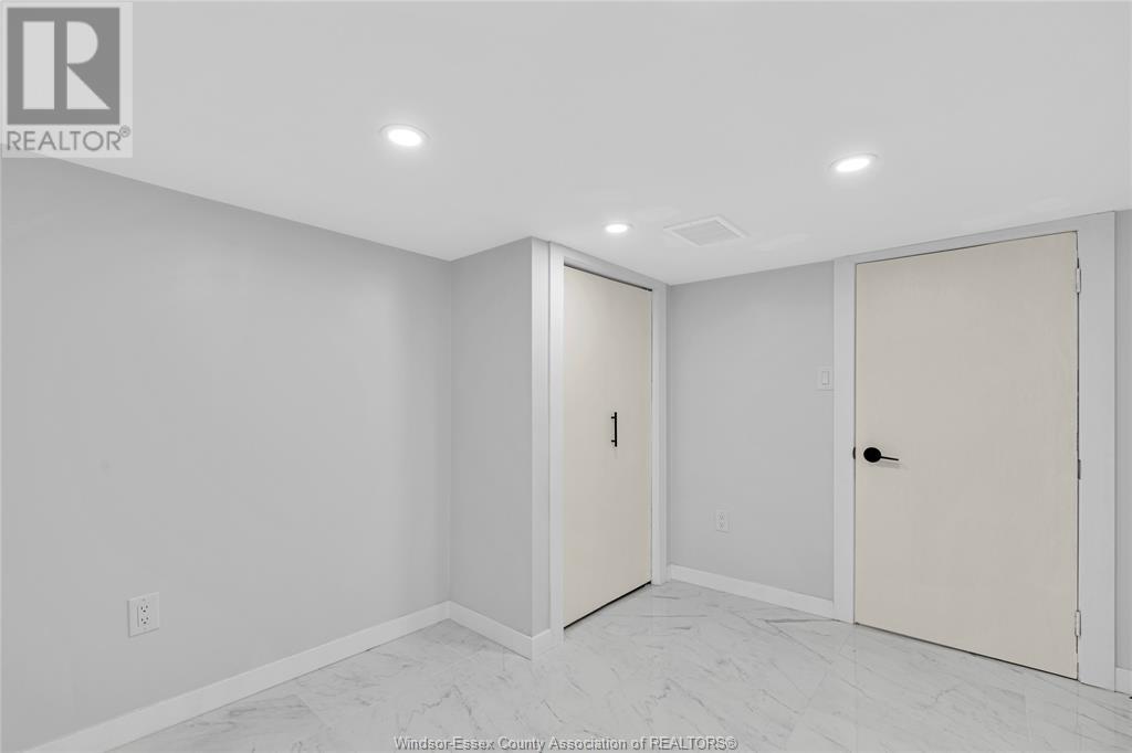 Photo 36 of 649 Cataraqui, Windsor ON