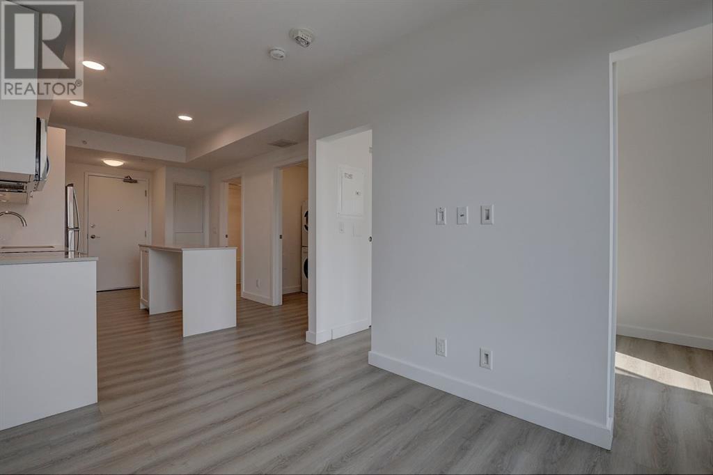 Single Family House for Sale in    Street NE Crescent Heights Calgary 