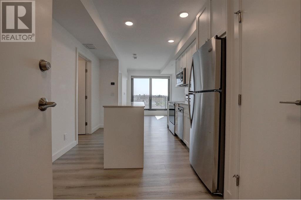 Single Family House for Sale in    Street NE Crescent Heights Calgary 