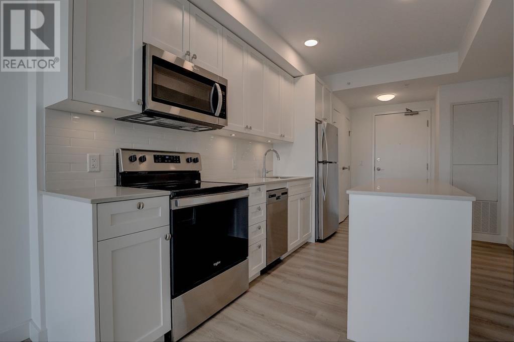 Single Family House for Sale in    Street NE Crescent Heights Calgary 