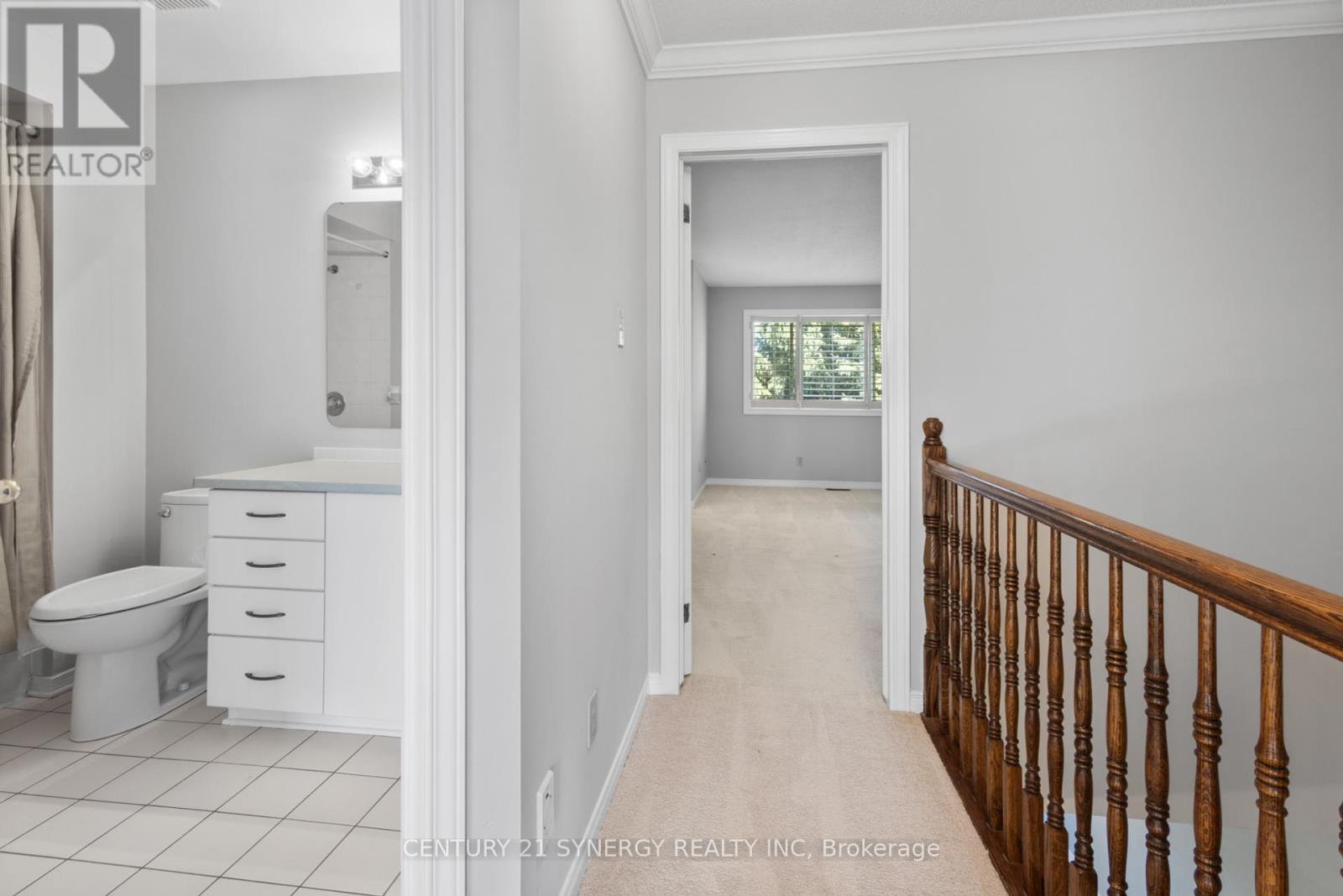 Photo 8 of 62 Stonebriar Drive, Ottawa ON