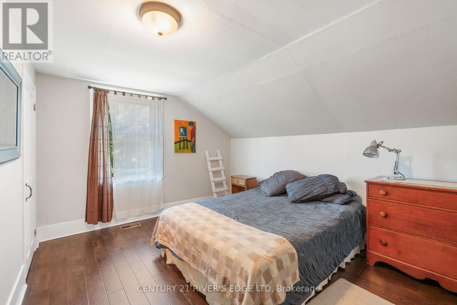 Photo 17 of 12084 Lakeshore Drive, South Dundas ON