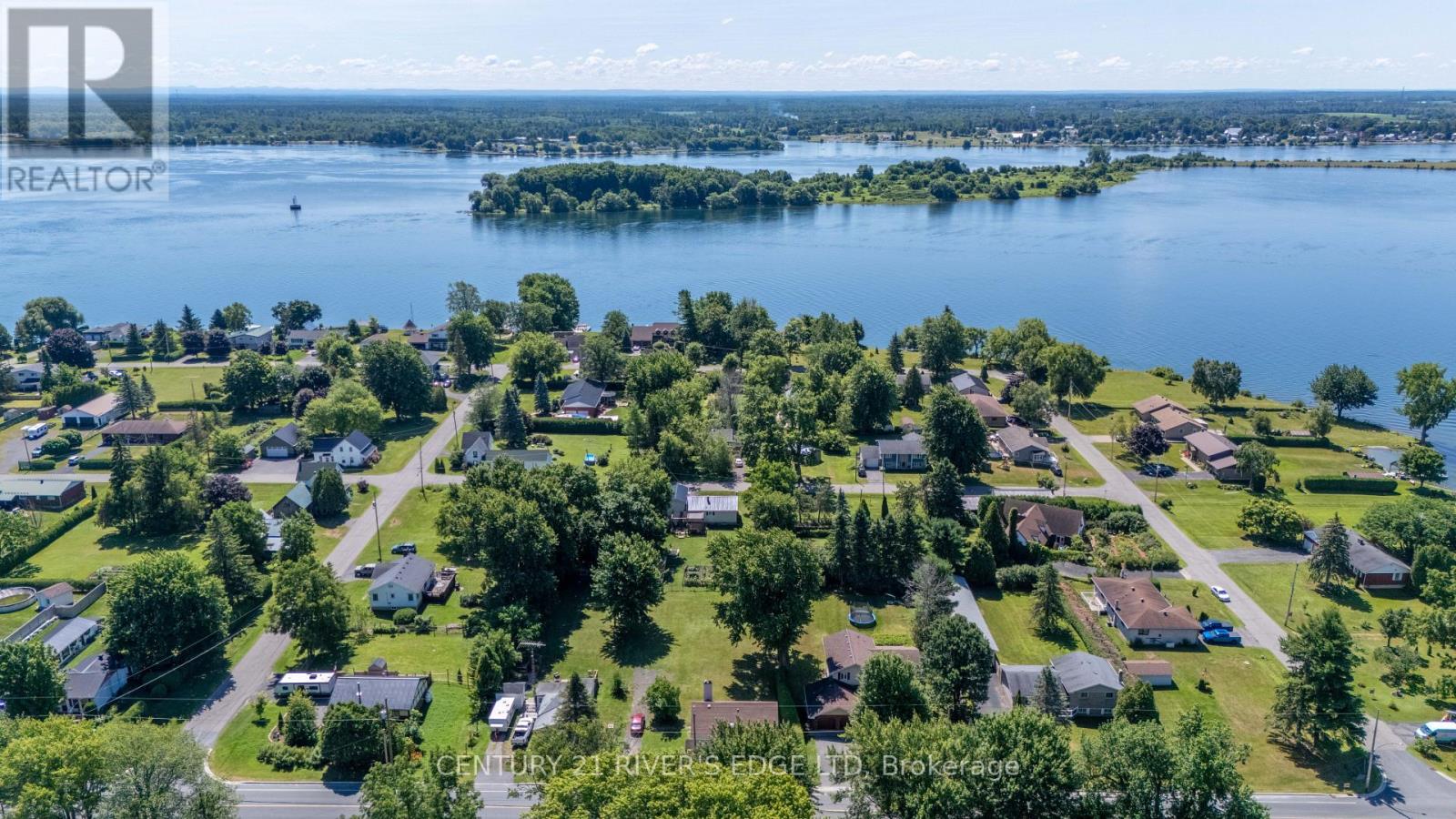 Photo 19 of 12084 Lakeshore Drive, South Dundas ON