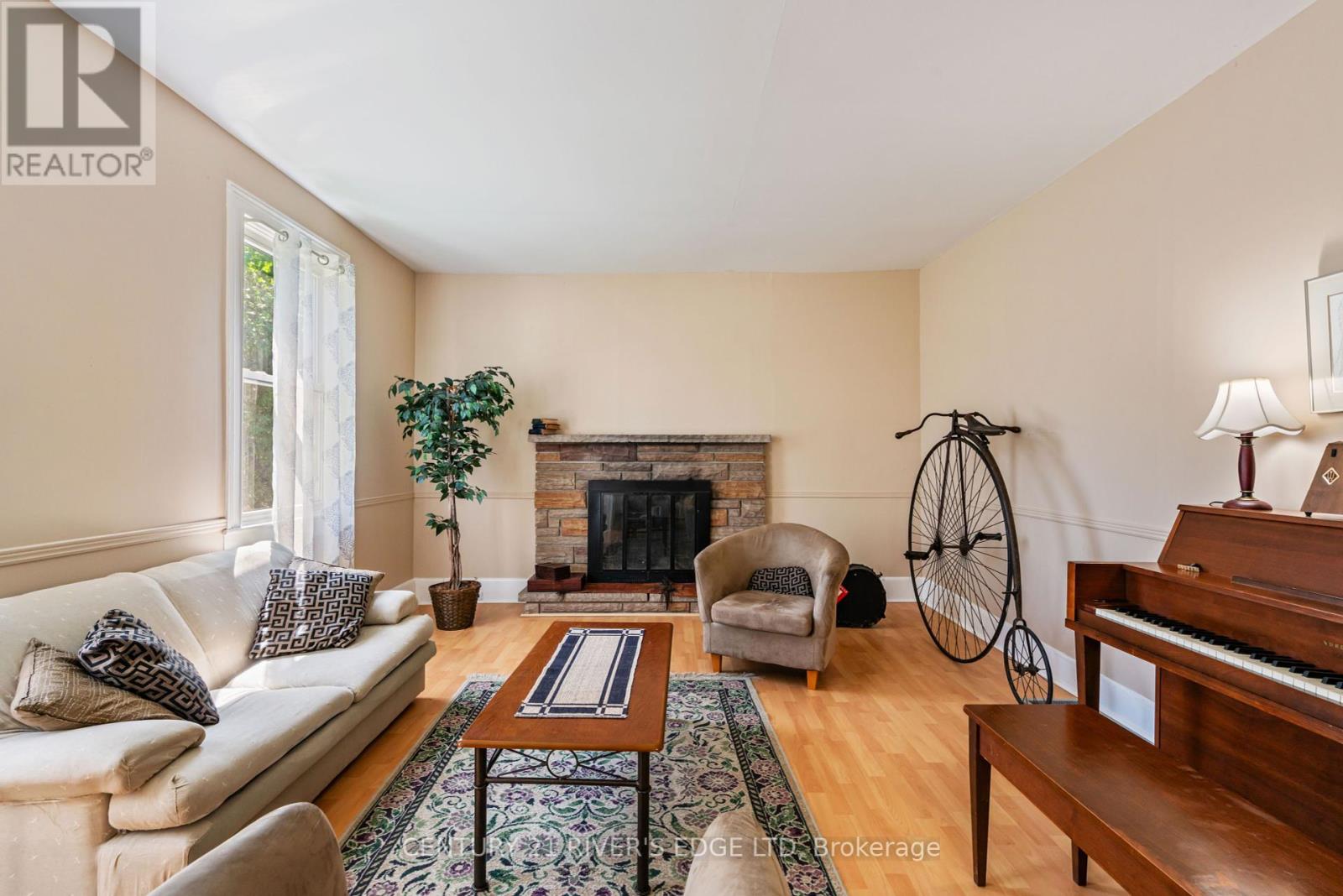 Photo 12 of 12084 Lakeshore Drive, South Dundas ON