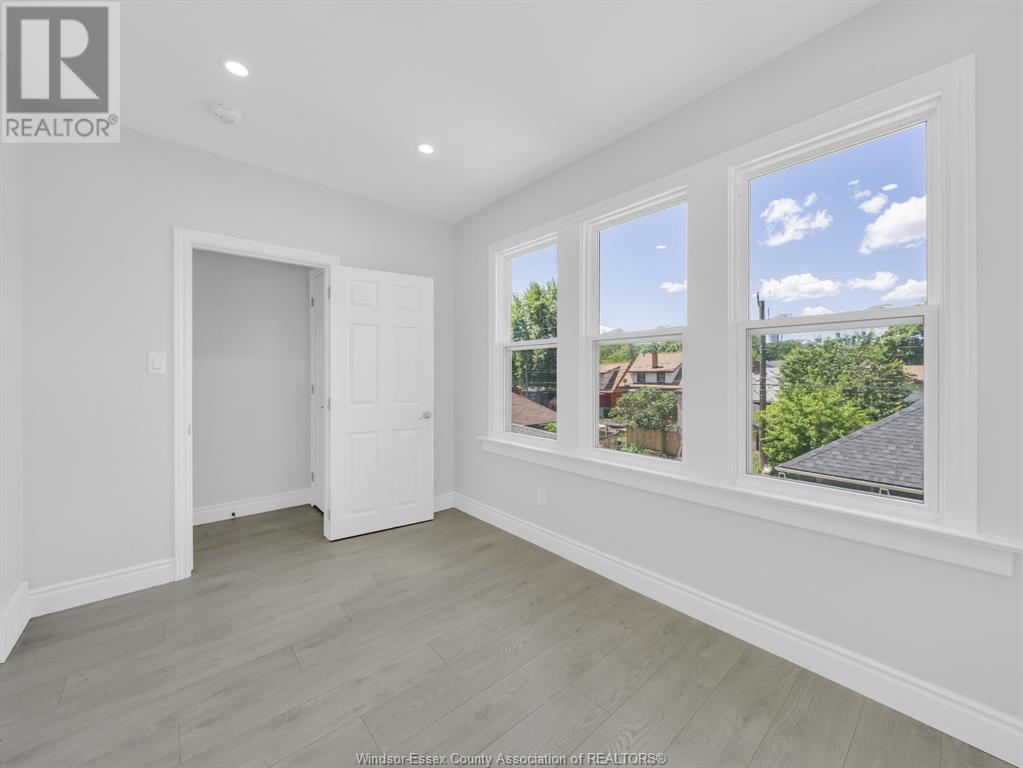 Photo 43 of 1331 Victoria Avenue, Windsor ON