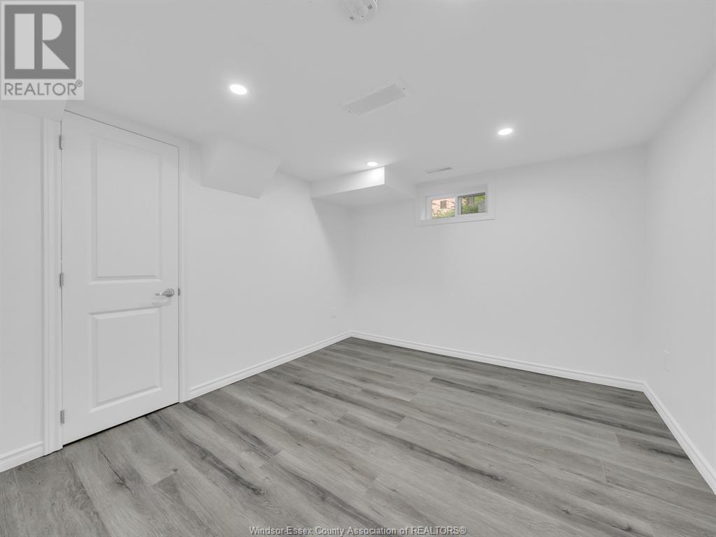 Photo 35 of 1331 Victoria Avenue, Windsor ON