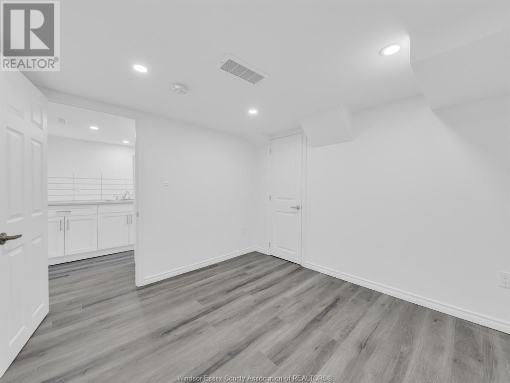 Photo 29 of 1331 Victoria Avenue, Windsor ON