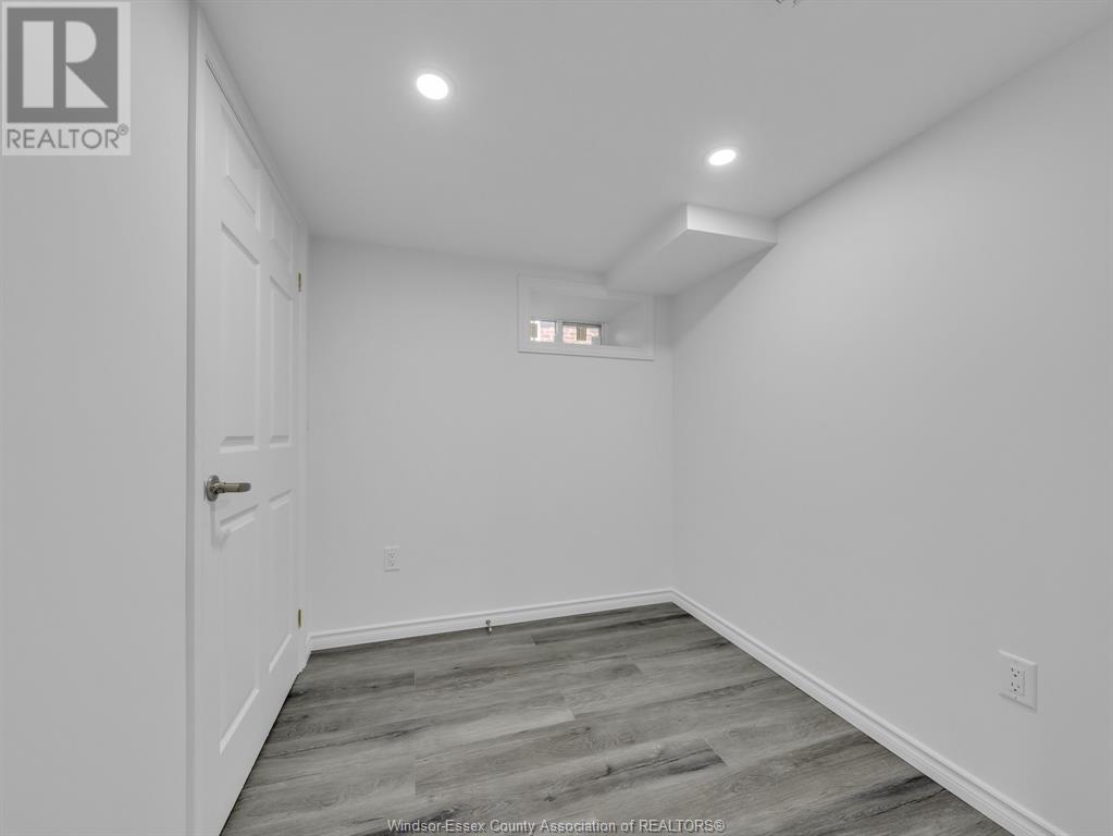 Photo 32 of 1331 Victoria Avenue, Windsor ON