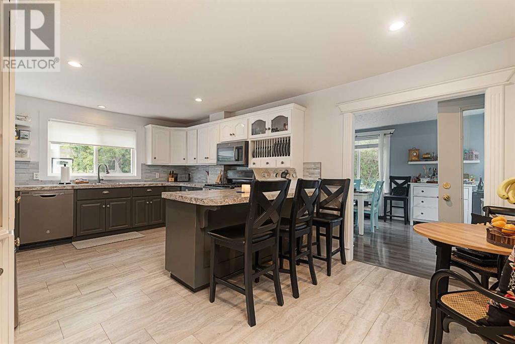 Photo 16 of 5010 50 Avenue, Streamstown AB