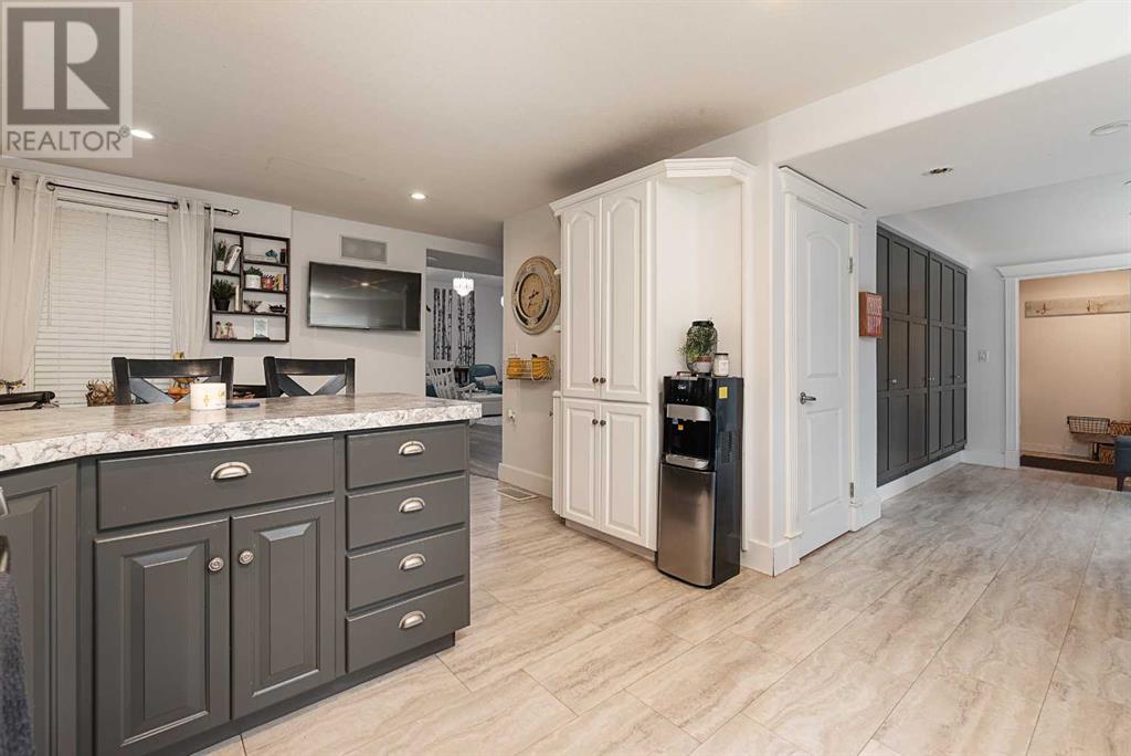 Photo 1 of 5010 50 Avenue, Streamstown AB